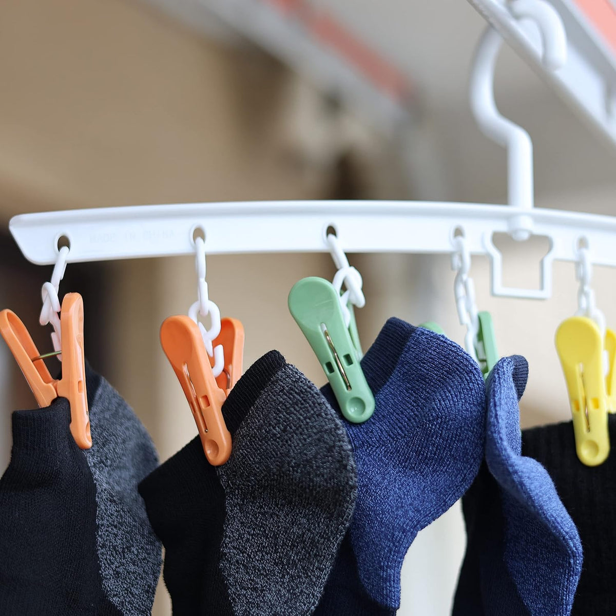 EIKS 2 Pack Drying Rack Laundry Hanger with 8 Clips