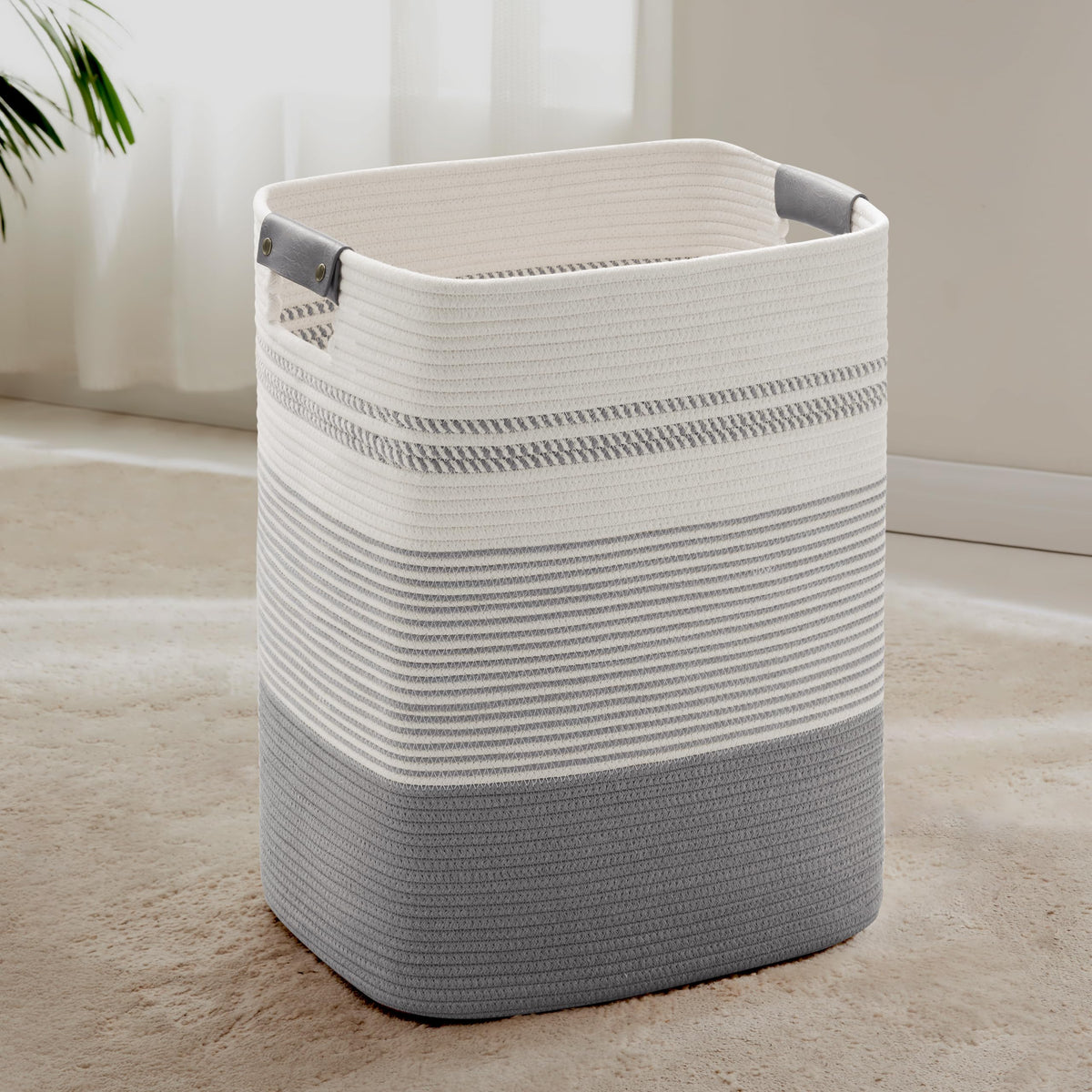 72L Large Woven Laundry Basket Hamper with Leather Handles,Brown