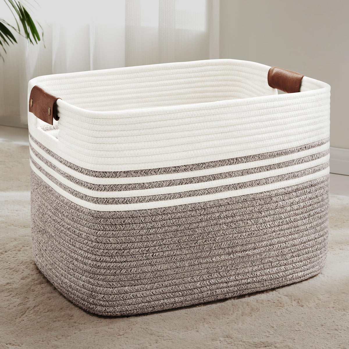 72L Large Woven Laundry Basket Hamper with Leather Handles,Brown