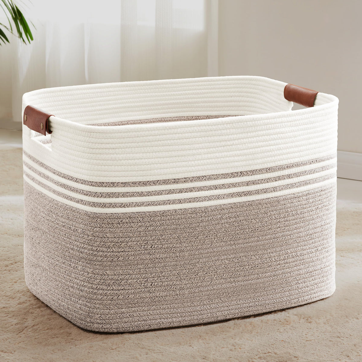 72L Large Woven Laundry Basket Hamper with Leather Handles,Brown