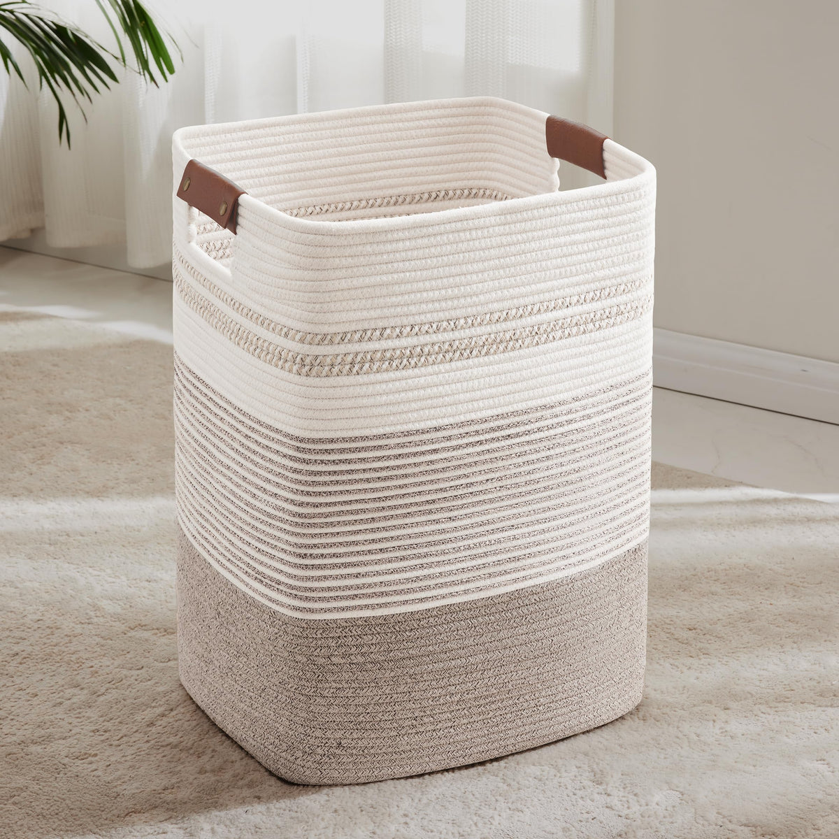 72L Large Woven Laundry Basket Hamper with Leather Handles,Brown