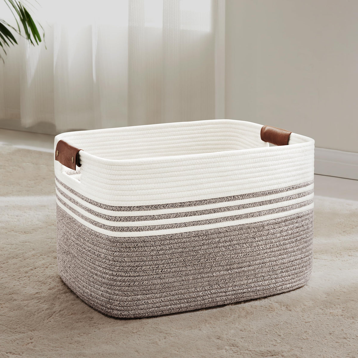 72L Large Woven Laundry Basket Hamper with Leather Handles,Brown