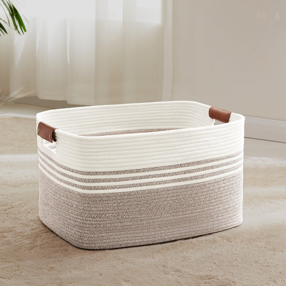 72L Large Woven Laundry Basket Hamper with Leather Handles,Brown