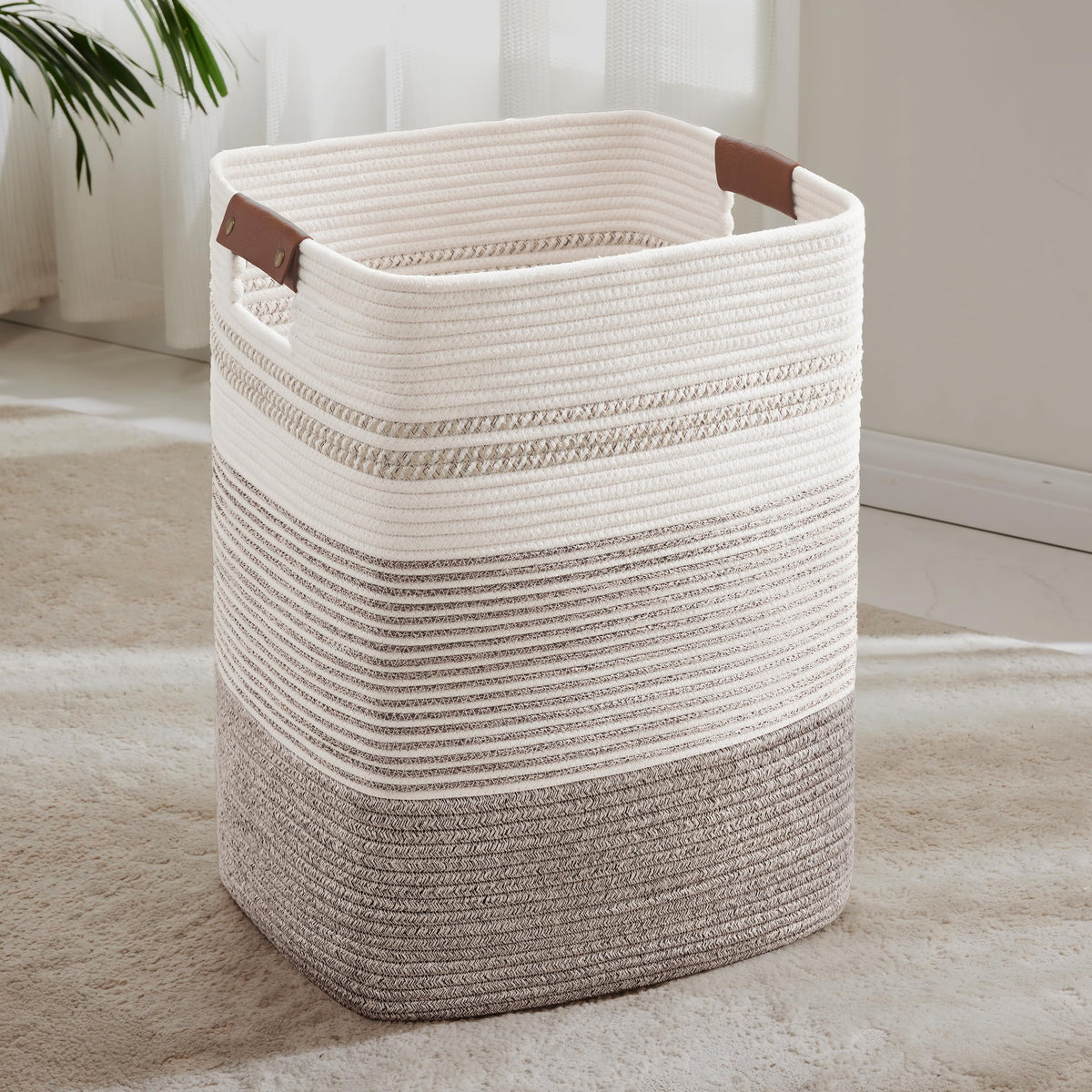 72L Large Woven Laundry Basket Hamper with Leather Handles,Brown